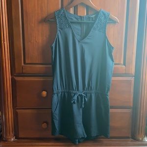 Banana Republic Factory black romper size 2